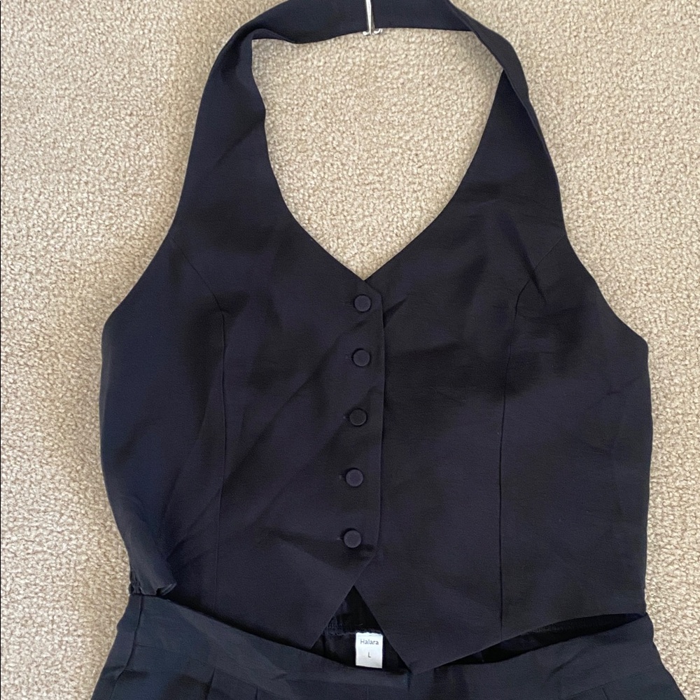 LARGE.  HALARA HALTER BACKLESS SHIRRED BUTTON WIDE LEG JUMPSUIT - Picture 7 of 11